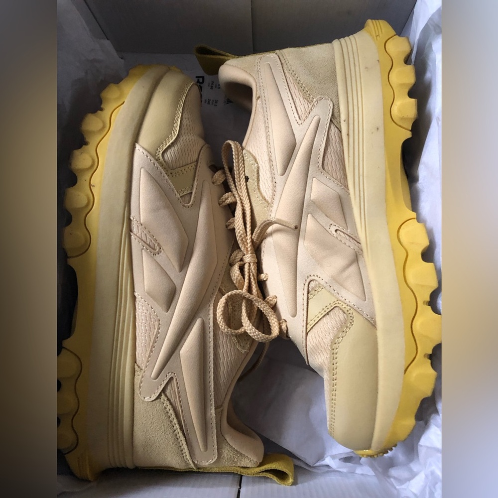 Reebok Classic Leather V2 Cardi B EUR 38.5